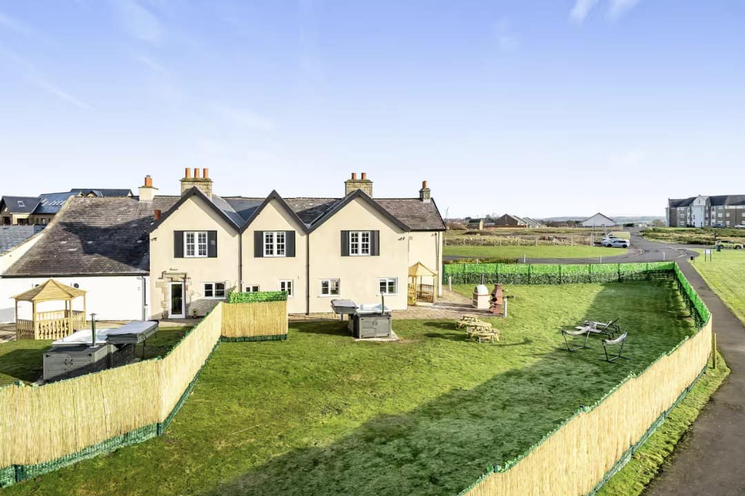 Luneview House