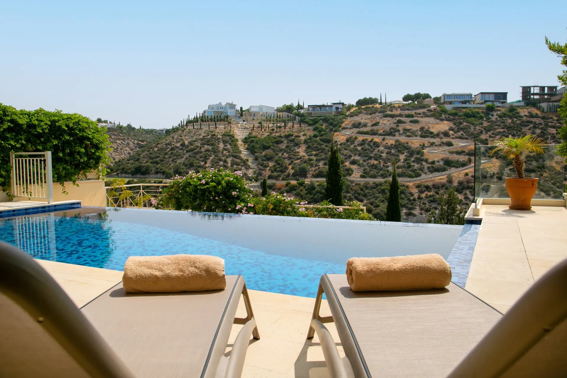 Golden Villa — photo 3