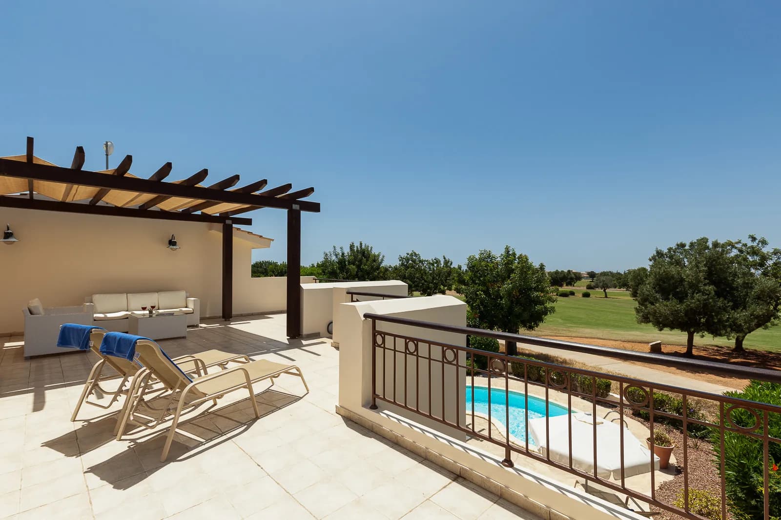 Olive Villa — photo 2