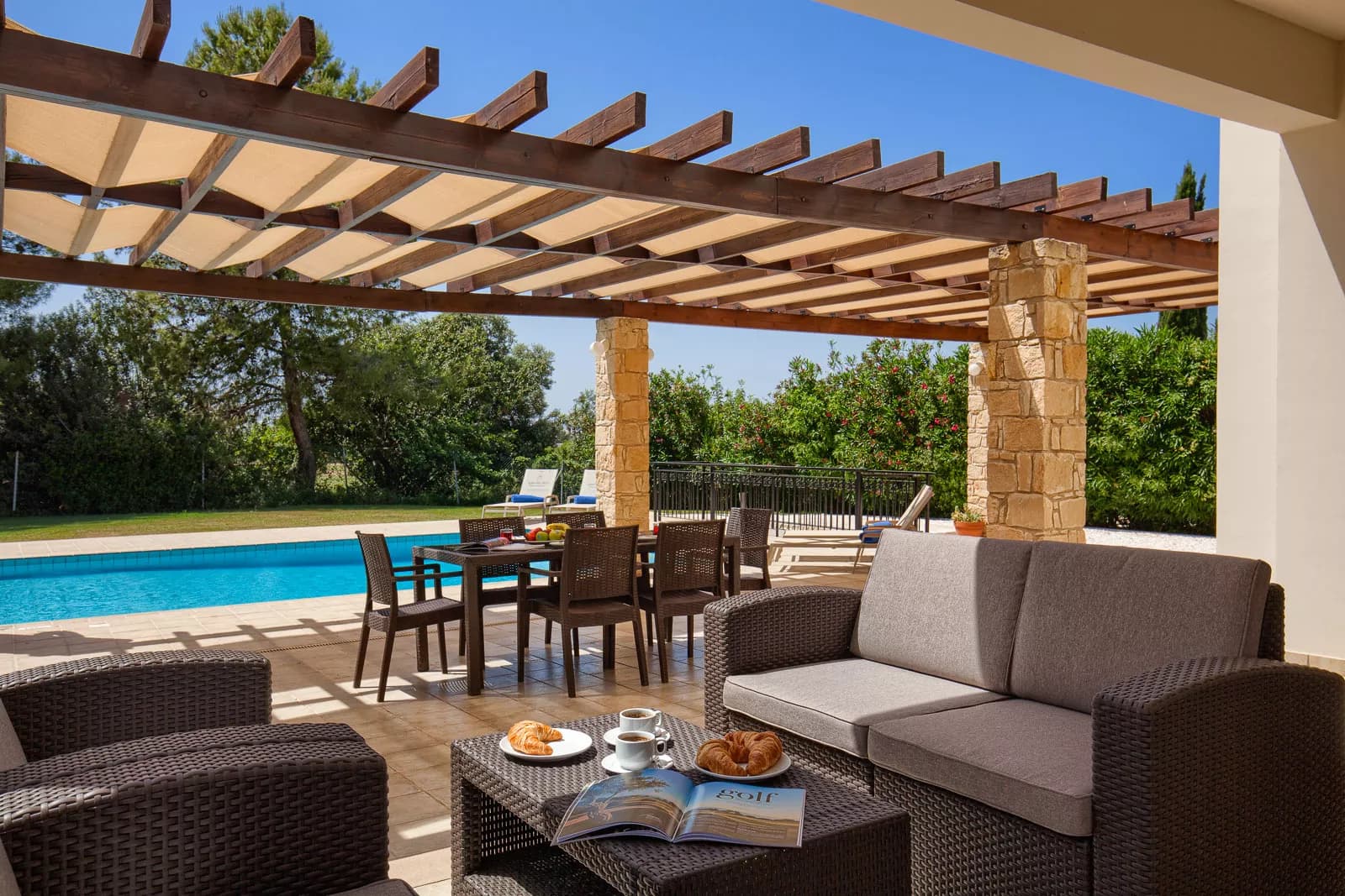 Azure Villa — photo 3