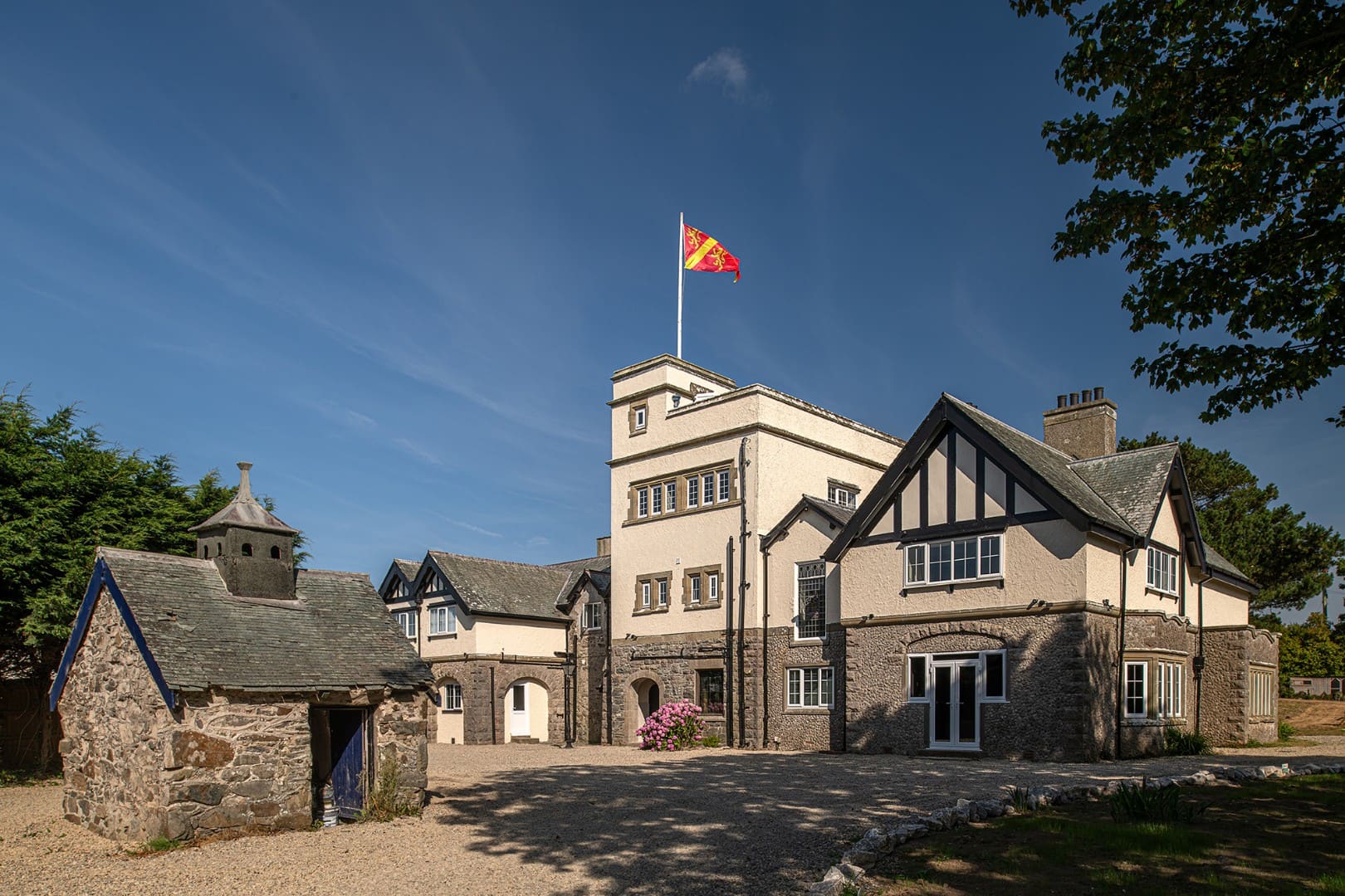 Rhosneigr Hall — photo 1