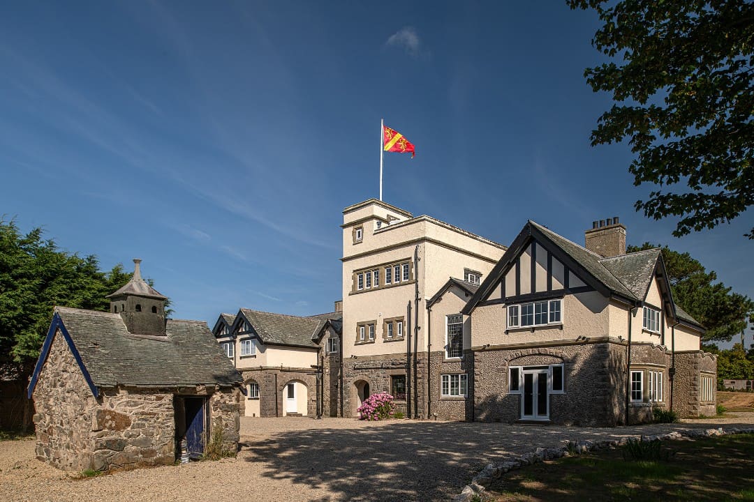 Rhosneigr Hall — photo 1