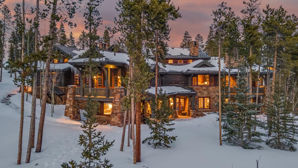 Snowdrift Lodge