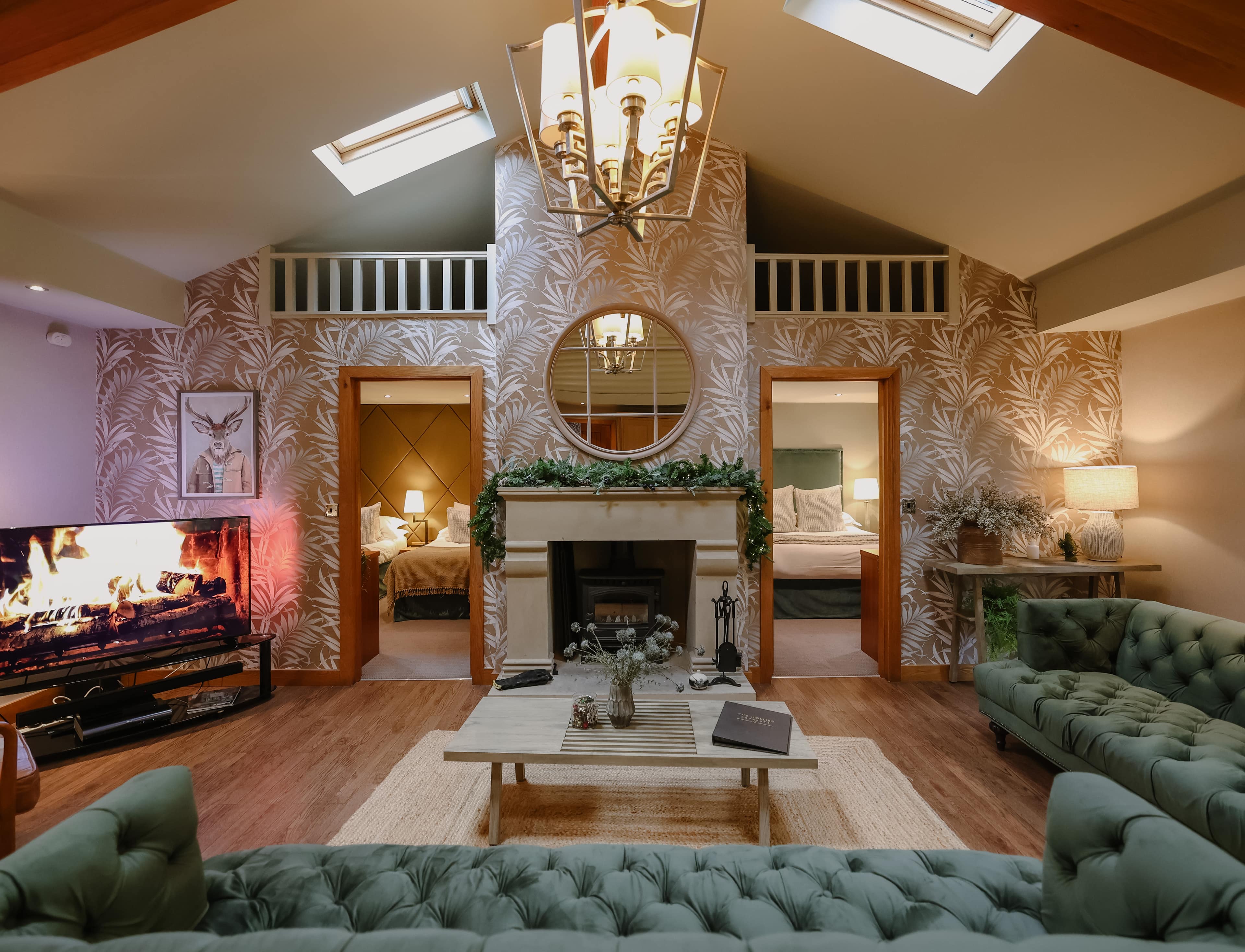 Hollies Retreats - Grand Fir Lodge