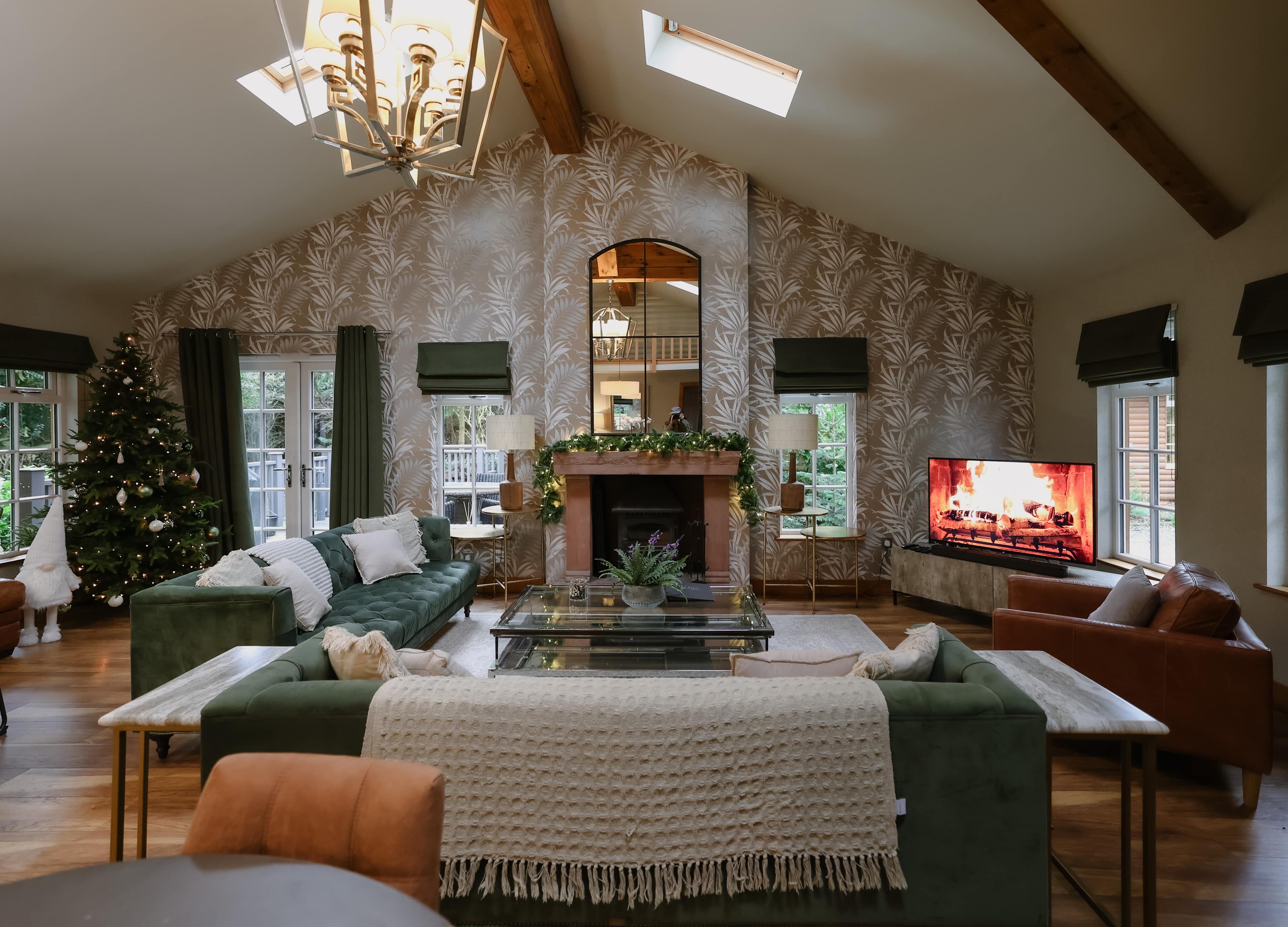 Hollies Retreats - Noble Fir Lodge